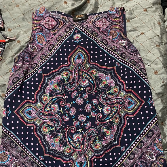 Tank top - Picture 2 of 3